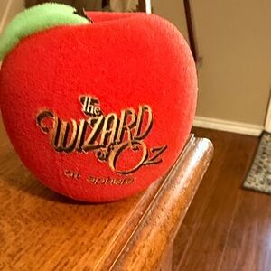 Wizard of Oz Red and Green Apple Decor